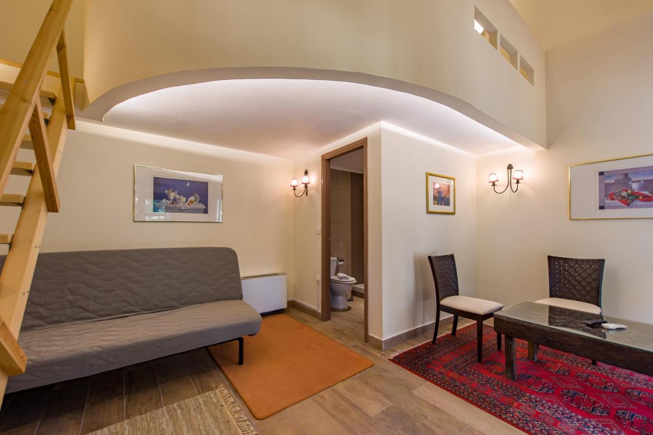 Rocabella Hellinikon Country Hotel Экстерьер фото