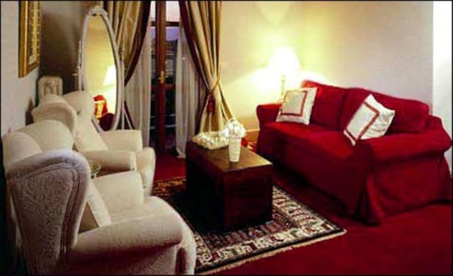 Rocabella Hellinikon Country Hotel Экстерьер фото